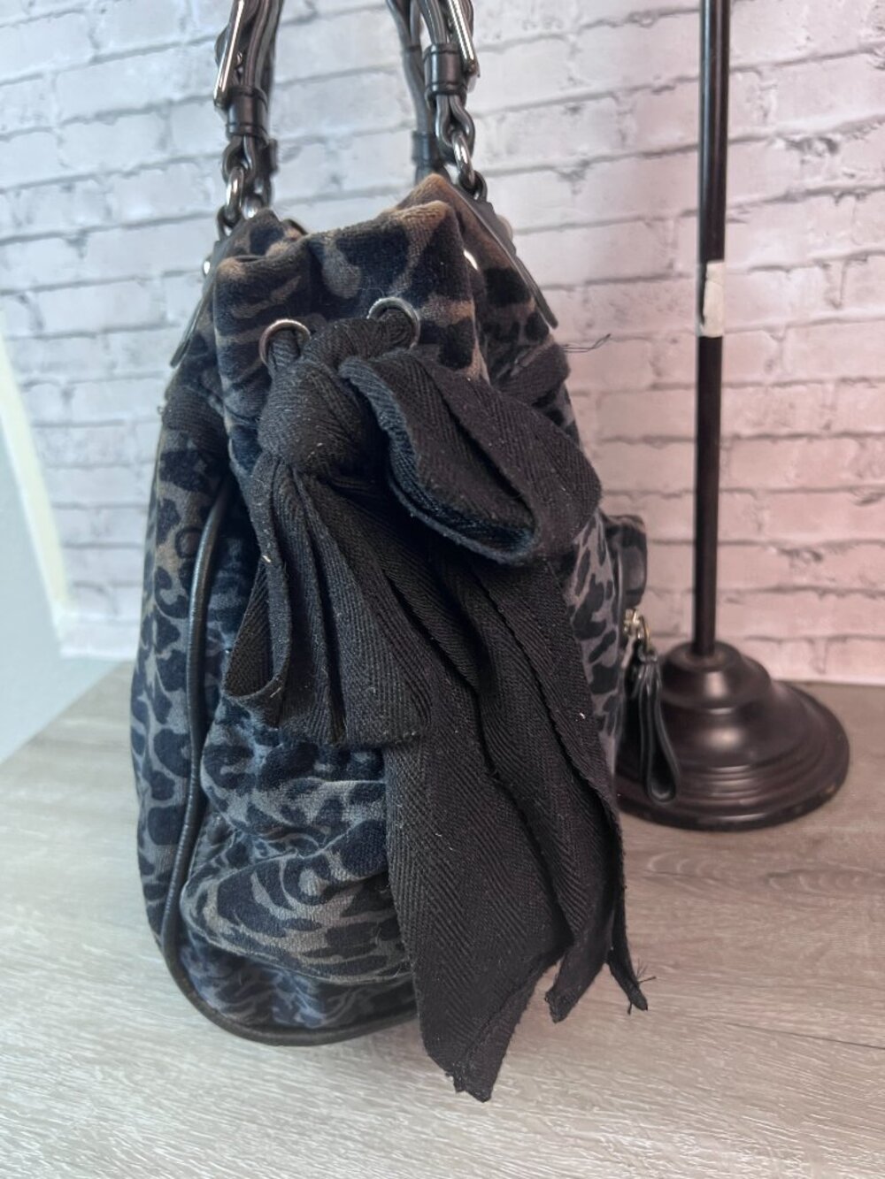 juicy couture daydreamer leopard print bag in grey and black - Picture 4 of 12